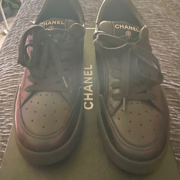 Shoes - Picture 3 of 3